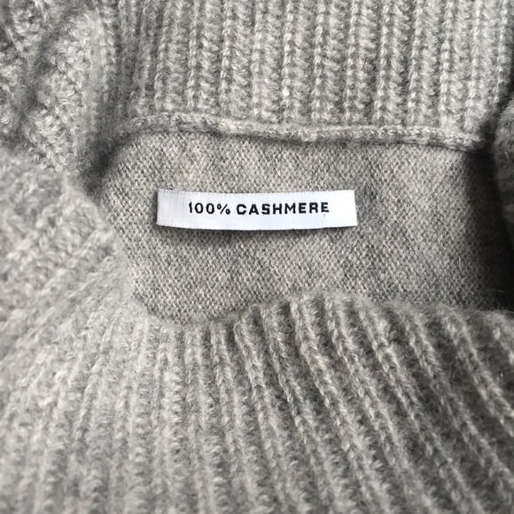 Vince Cashmere Turtle Neck Sweater Size L - Picture 7 of 9